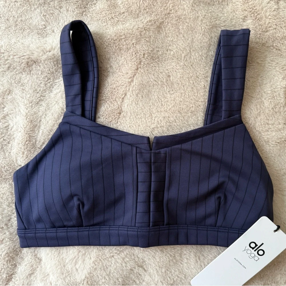 NWT ALO Pinstripe Jacquard Captivate Bra True Navy Black Size M